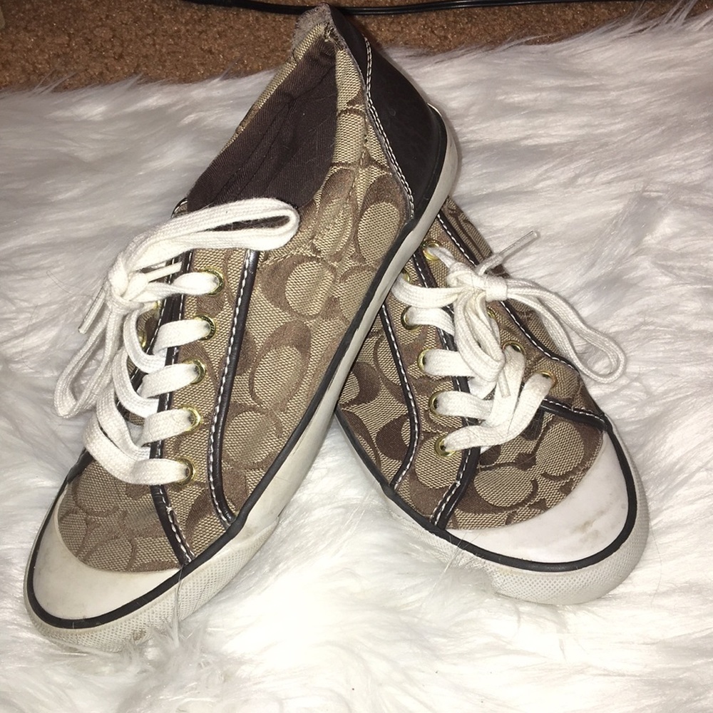 couch low top shoes